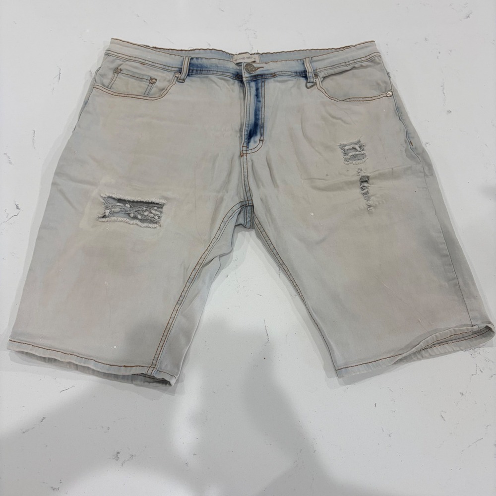 Blind Trust Mens Distressed Denim Shorts Light Wash Paint Splatter Size 38